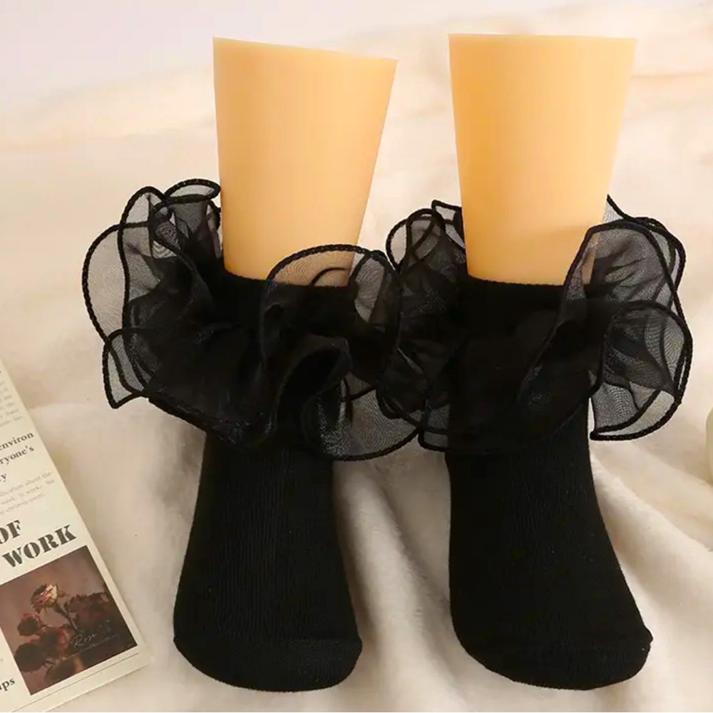 Lil’ Miss Fancy Feet Adorable Lace Ruffle Socks